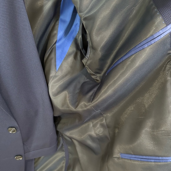 Kenneth Cole Reaction 2-Piece Suit - Navy - Picture 8 of 11